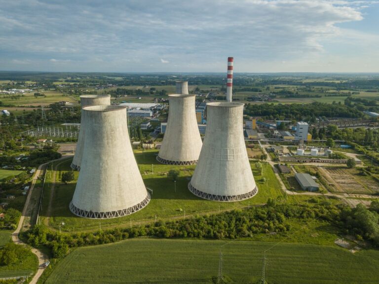 Czy Polska potrzebuje elektrowni atomowych?